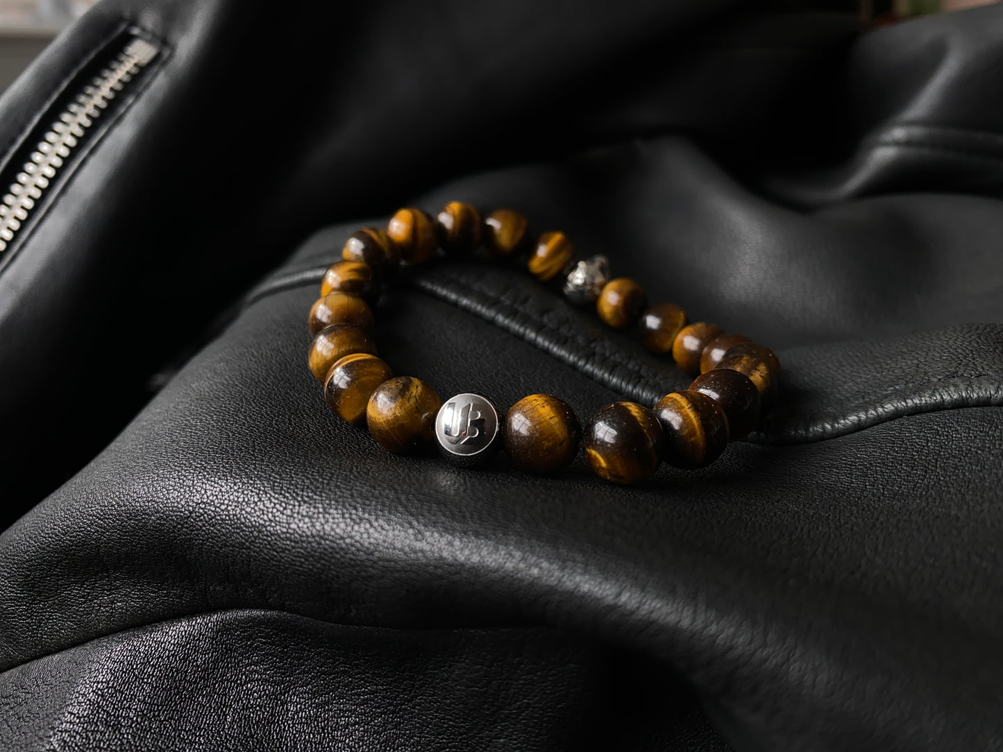 Brown Tigers Eye Skull Bracelet - 10mm